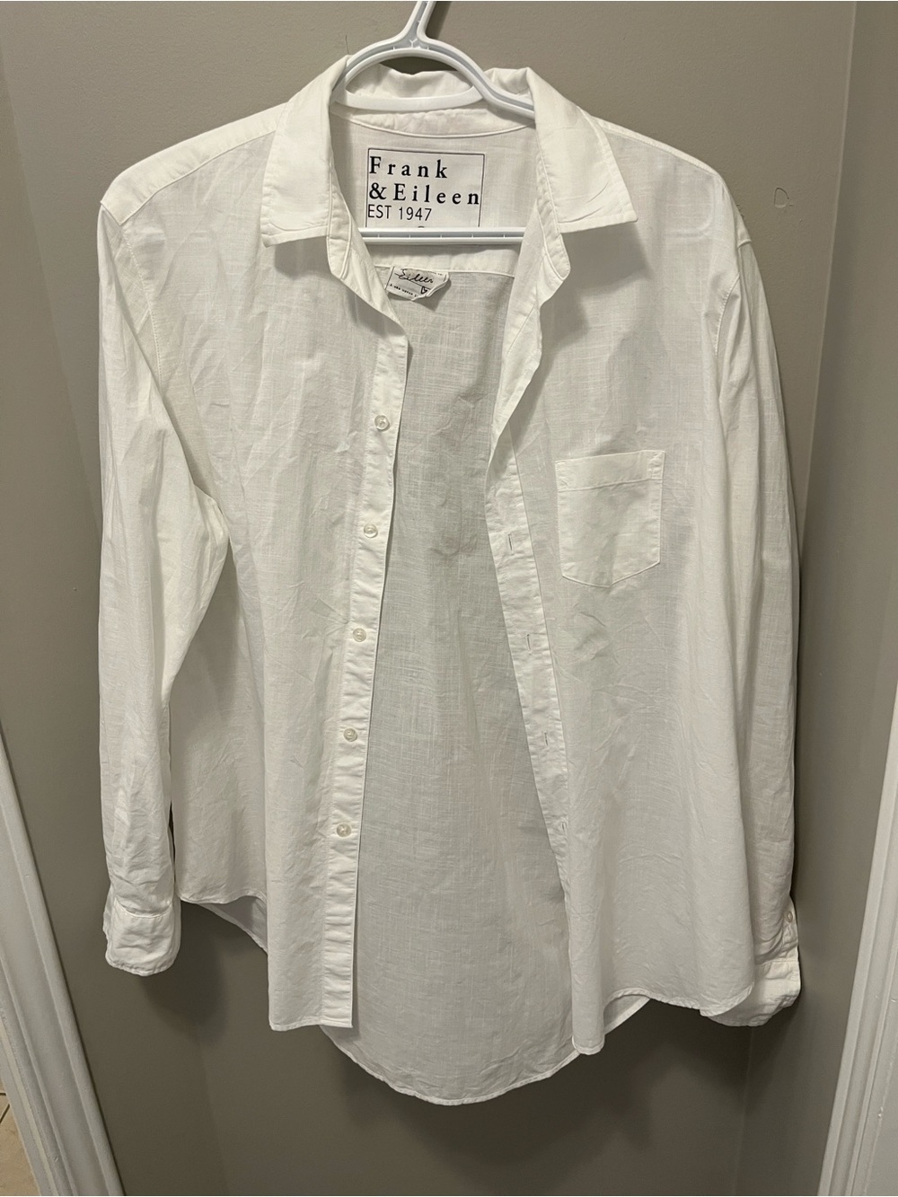 Frank & Eileen Button Up
